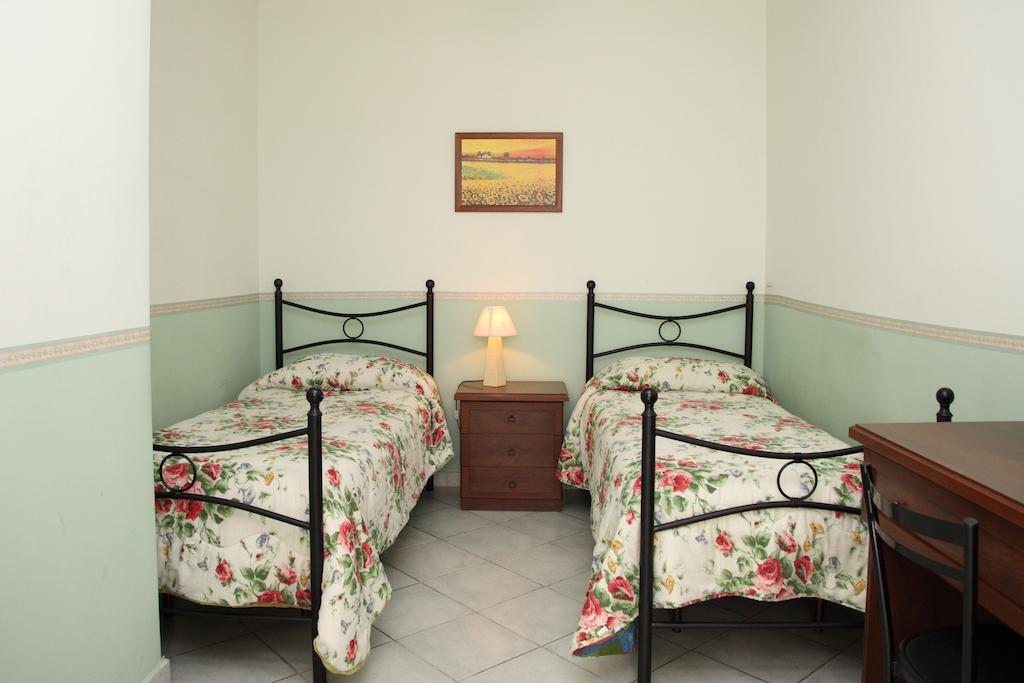 Bed And Breakfast Gigi 富尔奇西库洛 外观 照片