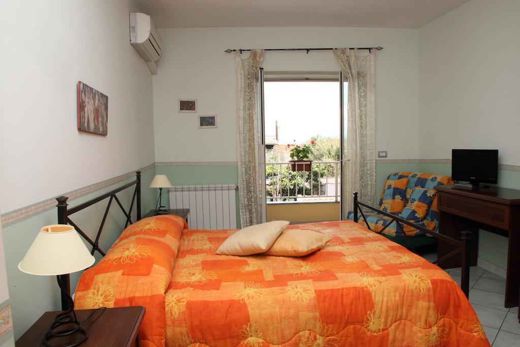 Bed And Breakfast Gigi 富尔奇西库洛 客房 照片
